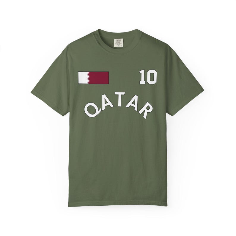 Camiseta de Qatar con colores cómodos para el Mundial, Camiseta de Qatar, Camiseta de Qatar, Regalo de Qatar, Vacaciones en Qatar, Recuerdo de Qatar, Regalo para un amigo de Qatar, Qatar imagen 3