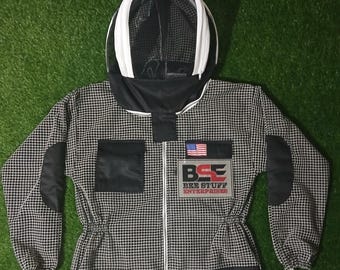 3-Layer Ventilated Beekeeping Suit: Built-In Drinking Veil & Knee Pads