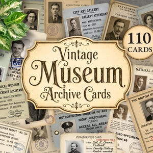 Könnte beinhalten: Eine Sammlung von 110 Vintage-Museumsarchivkarten mit verschiedenen Ausweisdokumenten, Kuratorenkarten und historischen Genehmigungen mit Schwarz-Weiß-Porträts, gedrucktem Text und offiziellen Stempeln in Beige-, Blau- und Cremetönen.