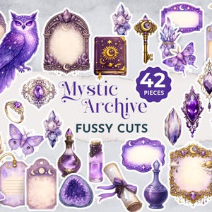 Puede incluir: Una colección de 42 pegatinas recortadas "Mystic Archive" con un búho morado, cristales, mariposas, llaves, marcos y botellas de pociones. Las pegatinas tienen un efecto acuarela con detalles dorados y diseños celestiales.