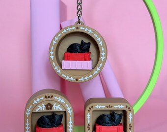 Mini Kitty on books Book Nook fidget clicker