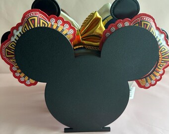 Magical Ear Holder