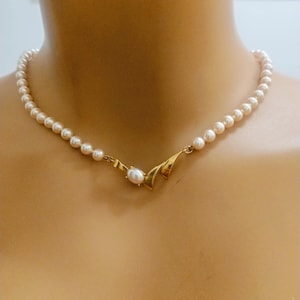 Vintage necklace of 5-millimeter, gold-plated Mallorcan pearls, Spanish brand Perlas Sureda