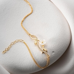 925 Sterling Silver Gold Plated Magnolia Flower Zircon Bracelet – Dainty Floral Women’s Jewelry Gift