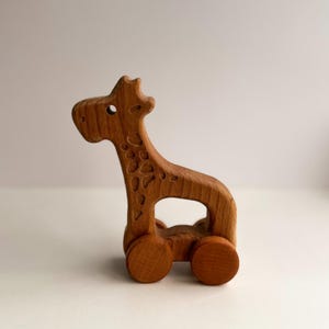 Wooden Rolling Giraffe Toy – Handmade Beech Wood Animal – Natural Montessori Nursery Decor for Toddlers