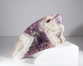 Herramienta facial Gua Sha de amatista: cuidado de la piel con cristales naturales, drenaje linfático.