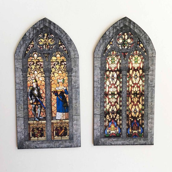 Gothic Cathedral Stained Glass Windows: Paper Miniatures (1/48, 1