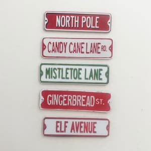 Miniature Christmas Street Signs Elf Avenue, Mistletoe Lane, North Pole, Candy Cane Lane, and Gingerbread St. in 1/24 or 1/12 Scales