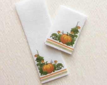 Miniature Dollhouse Kitchen Towels, Pumpkin and Vines, 1/24 & 1/12 Scale