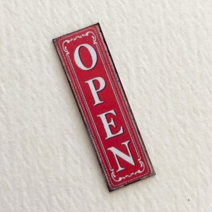 Letrero de ABIERTO en miniatura en rojo y blanco para casa de muñecas escala 1:12