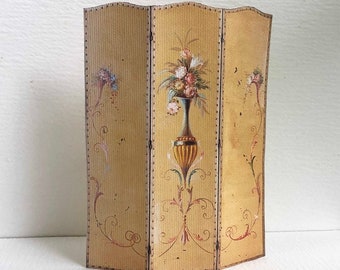 Miniature Yellow Victorian Floral Room Divider, 1:12 or 1∶24 Scale