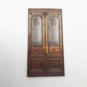 Miniatur PAPIER Doppel-Imitat in Holzoptik Tür mit Jugendstil Buntglas-Optik