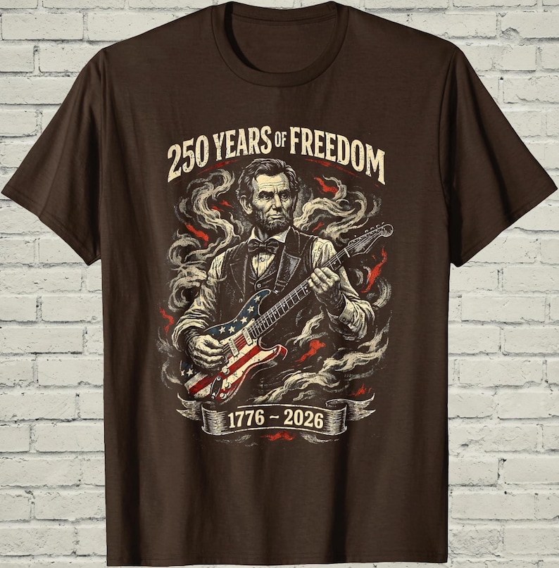 Funny Lincoln Playing Guitar Shirt, Retro 250 Years Of USA Freedom Apparel, 1776 To 2026 Patriotic 4th Of July Gift For Musician afbeelding 10
