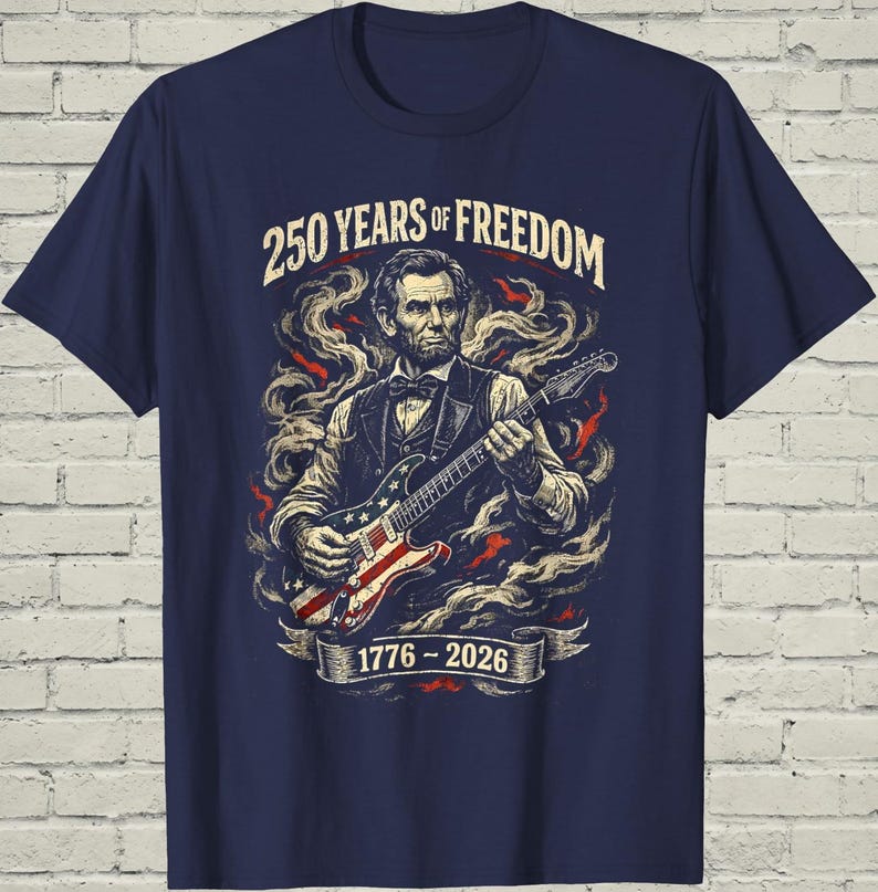 Funny Lincoln Playing Guitar Shirt, Retro 250 Years Of USA Freedom Apparel, 1776 To 2026 Patriotic 4th Of July Gift For Musician afbeelding 1