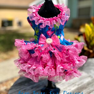 blue dress with pink flamingos NWOT 19 Cooper blue & pink flamingo print
