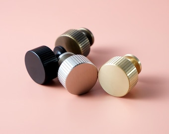 Reeded Brass Cabinet Knob: Modern Kitchen Hardware