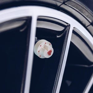 Heart Cake Tire Valve Cap, 3D Printed Decorative Valve Stem Cover, Cute Car Accessory for Bike, Car and Motorcycle, Air Tight Seal O Ring