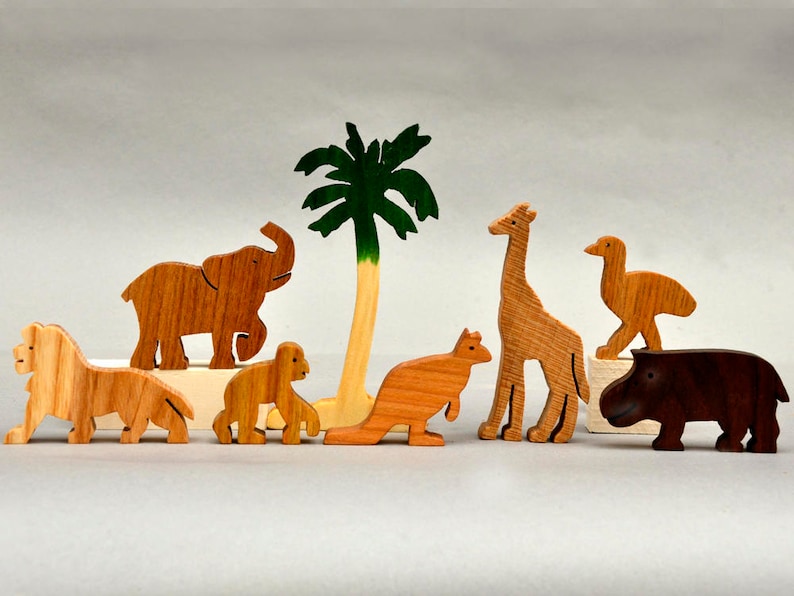 Zoo Animal Play Set Wooden Blocks Toys for Kids, Boys Girls  Waldorf Childrens Toy Organic Gifts Giraffe Elephant Lion Monkey Kangaroo Hippo 