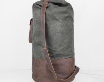 Waxed Canvas & Leather Motorcycle Duffel Bag: Handcrafted Travel Weekender