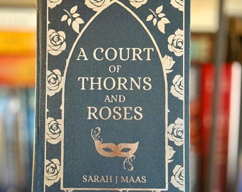 A Court of Thorns and Roses - Rebound Hardcover
