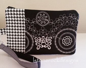 Embroidery Houndstooth Patchwork Black and White Wristlet