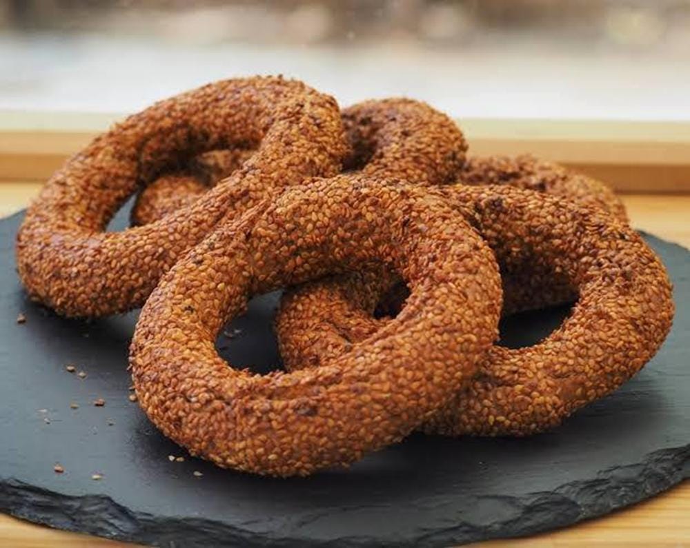 Traditional Turkish Simit Bread: Freshly Baked Sesame Bagel Rings - 4 ...
