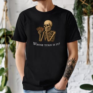 Camiseta de Esqueleto Aburrido inspirada en la Magia: Camiseta de Juego de Cartas de Fantasía para Fans de MTG