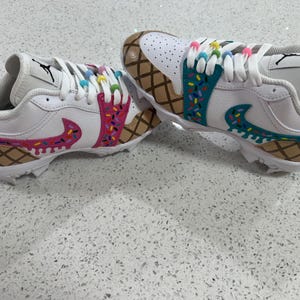 ユース野球用アイスクリームクリート