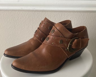 Vintage Ankle Boots, Leather Shoes, Women Size 6.5