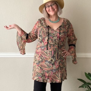 Vintage Boho Tunic Dress / Y2K Sheer Paisley Rayon Top / Long Sleeved Ruffled Flowy Sleeve / 2000s Mini Dress / Boho Romantic Floral & Lace
