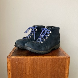 Vintage 1970s The Alps by Fabiano Suede Hiking Boots / Womens Size 5 1/2 / Blue Mountaineering Boots / Trail Boots / Italian Ankle Boots