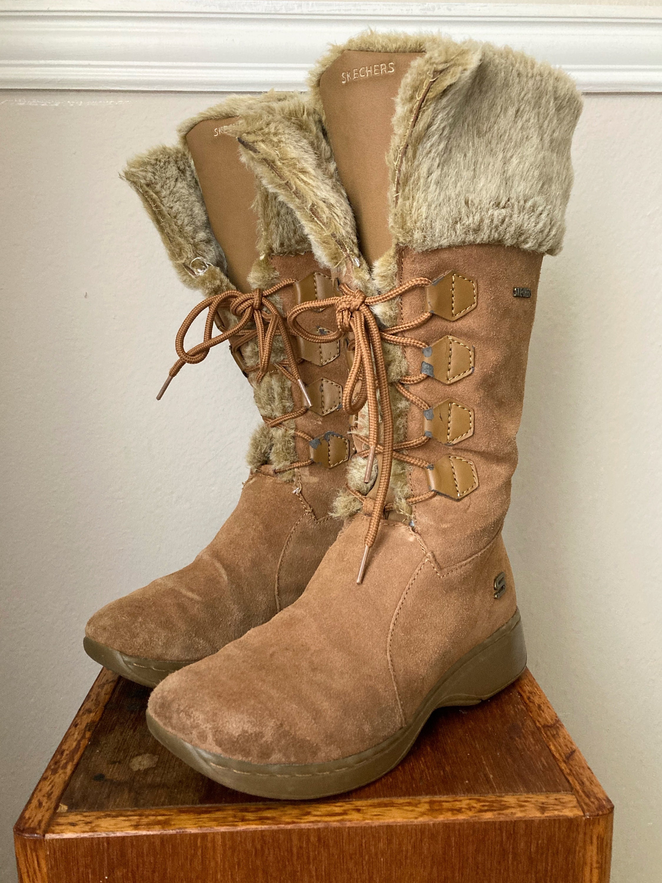 skechers suede faux fur boots