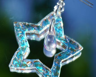 Iridescent Star Drop Earrings: Acrylic & Glass Bead Statement