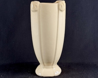 Vintage 1940s McCoy classic scroll vase in creamy white | Art Deco | gloss glazed | Pottery
