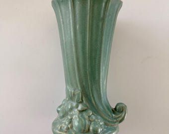 Vintage 1930s McCoy Pottery Matte Green Leaves and Berries CORNUCOPIA Vase