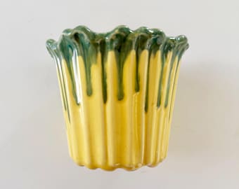 Vintage 1950 McCoy pottery drip glaze flowerpot, Mid Century, MCM