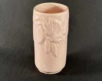 Vintage 1940s Nelson McCoy Pottery Butterfly Line Light Pink/Mauve Mid Century Modern Vase 400