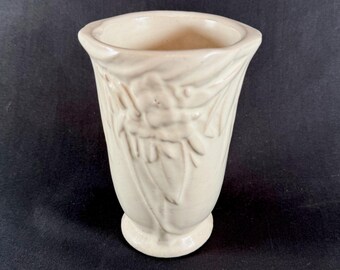 Vintage 1940s Nelson McCoy Pottery 6" Vase Leaves Berries in matte white