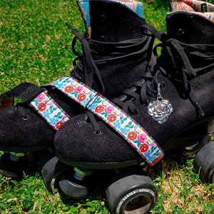 Mexican Embroidery Folk Flowers Print Roller Skate Leash with D Rings - Adjustable -  Yoga Mat Strap - Skateboard Sling