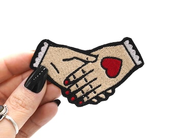Parche termoadhesivo bordado de manos temblorosas victorianas