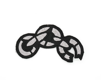 Broken Chain Iron On Embroidered Patch