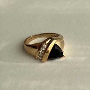 Onyx Diamond Ring ~ 10k Solid Gold sculptural estate vintage ring size 3.75 - 90&#39;s gold jewelry