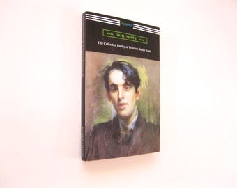The Collected Poetry of William Butler Yeats, paperback book