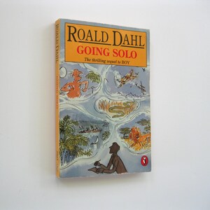 Roald Dahl - Going Solo, Paperback Book