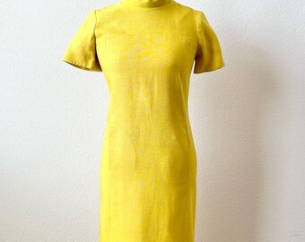Vintage Charles W Women's Yellow Short Sleeve Shift Dress Size Medium