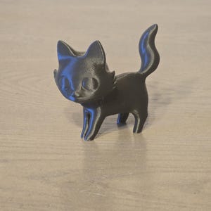 Cat figurines