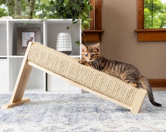 Sustainable Eco-Friendly Solid Wood Incline Cat Scratching Post
