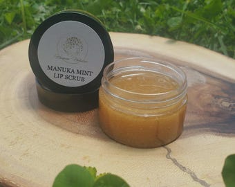 Exfoliante labial de menta y manuka: exfoliante natural de azúcar con miel de manuka y menta piperita. Suaviza y suaviza los labios.
