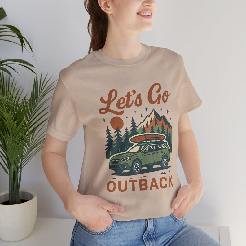 Camiseta Lets Go Outback - Camiseta retro de aventura para hombres y mujeres amantes de la naturaleza - Camiseta de senderismo Subaru Outback - Regalo ideal para viajes de camping y carretera imagen 17