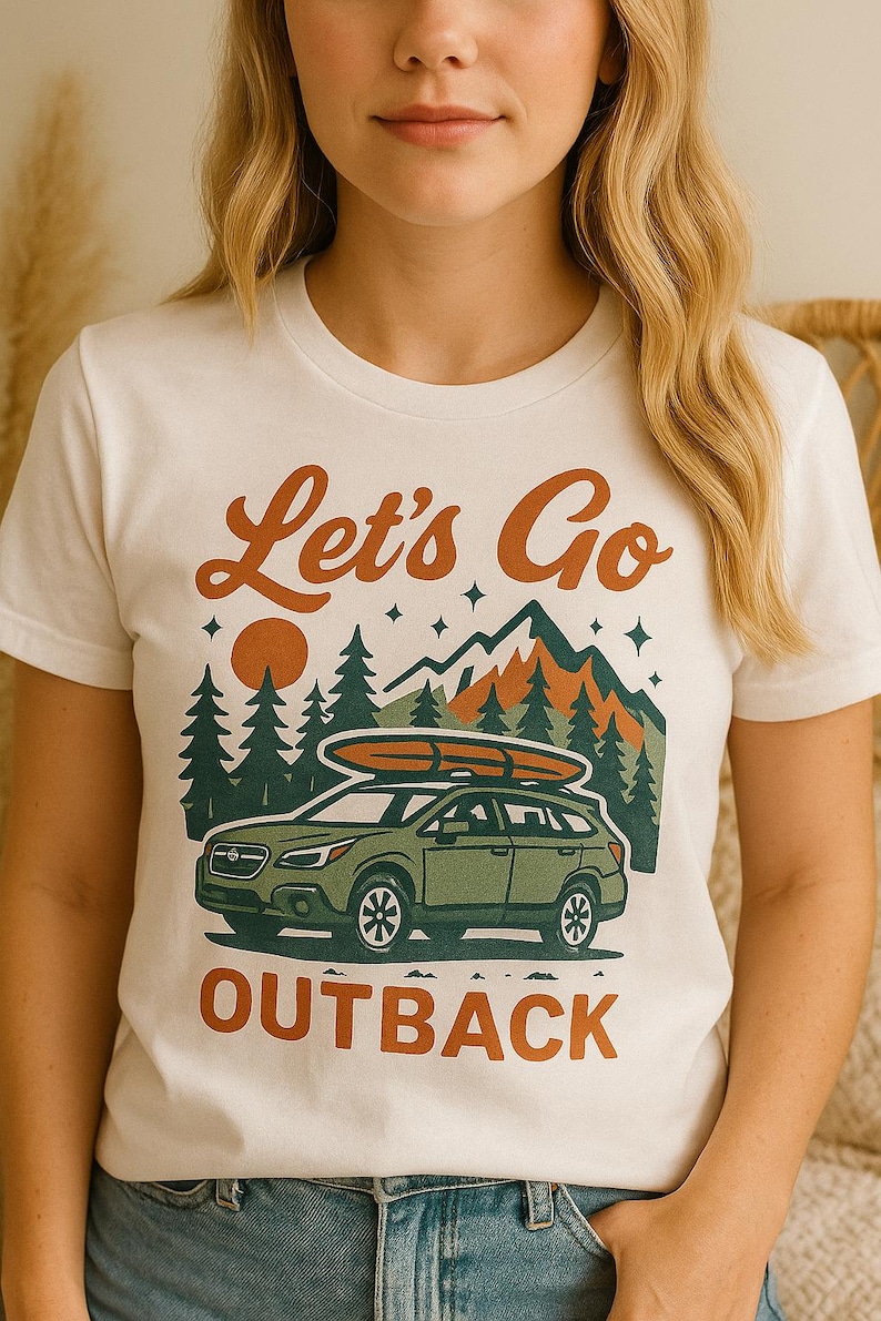 Camiseta Lets Go Outback - Camiseta retro de aventura para hombres y mujeres amantes de la naturaleza - Camiseta de senderismo Subaru Outback - Regalo ideal para viajes de camping y carretera imagen 1